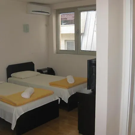 Apartment Philip Ii *